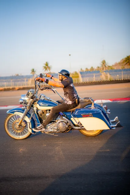 Onyx Rider - Road King CVO 2007 Chicano Style