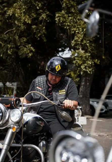 Onyx Beach Bars on Harley Davidson Softail